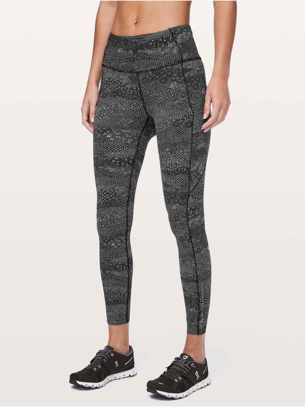 Lululemon Fast & Free 7/8 Tight II Nulux 25" - Size 2 - Meisai White Black